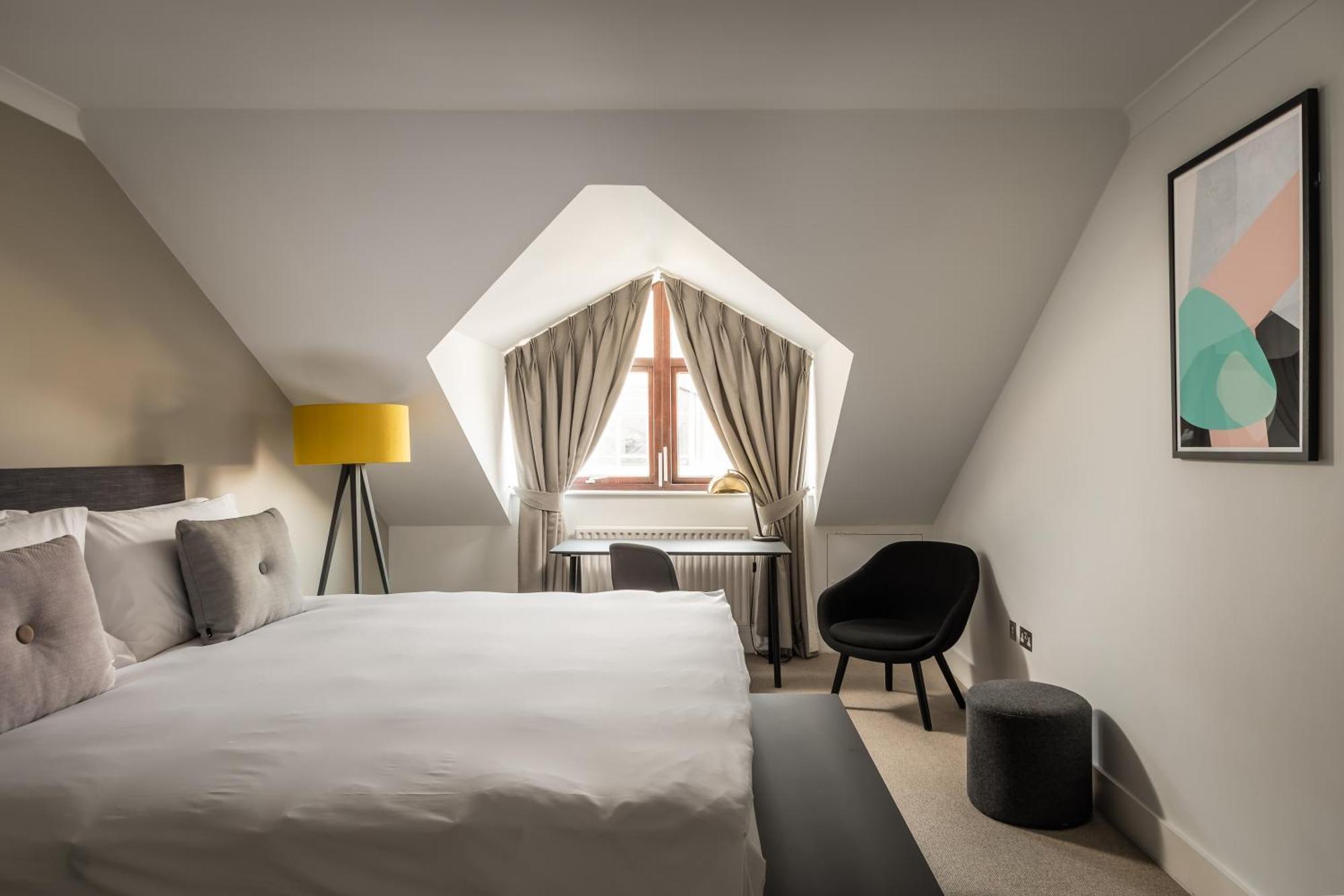 Monarch House - Serviced Apartments - Kensington Лондон Екстер'єр фото