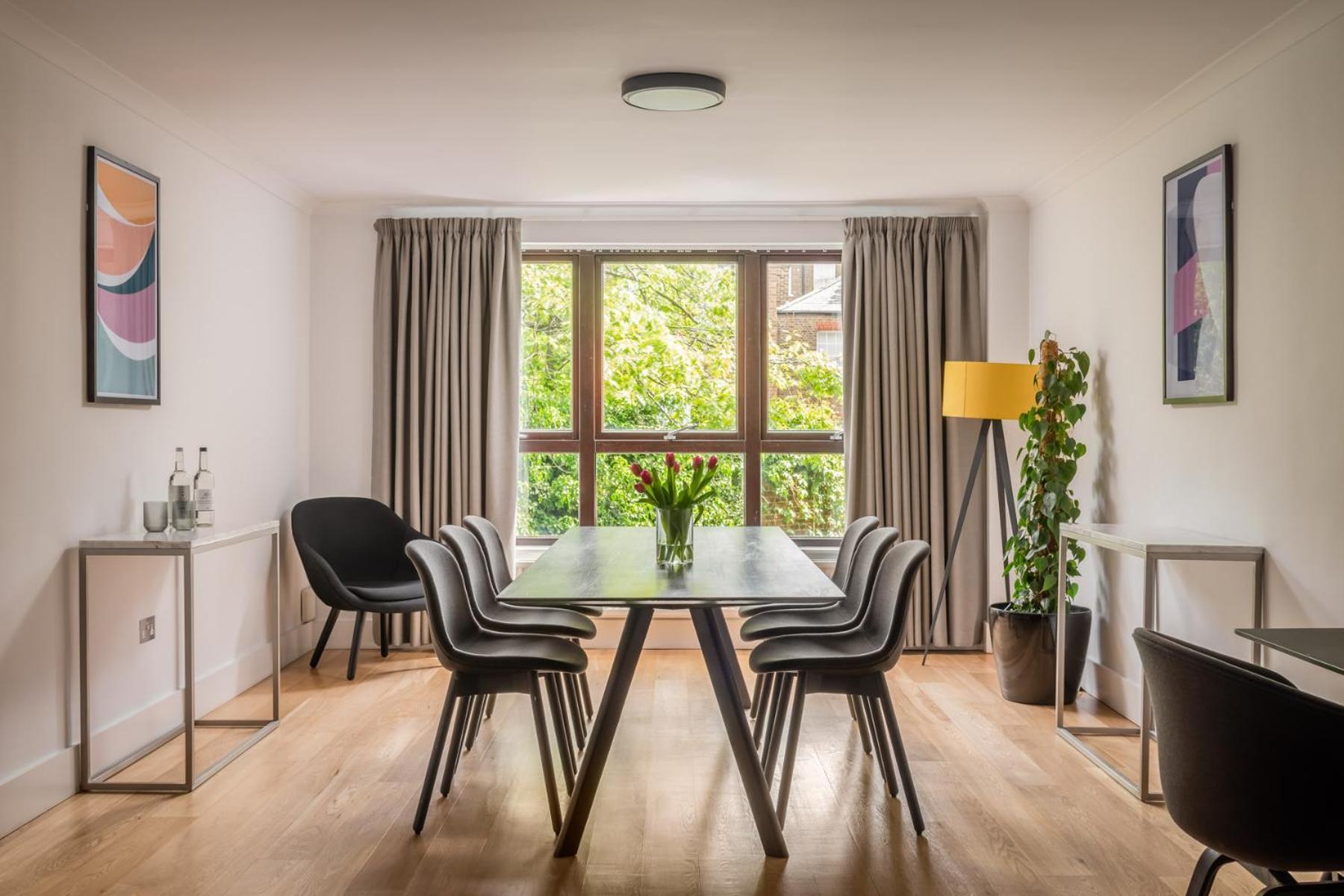 Monarch House - Serviced Apartments - Kensington Лондон Екстер'єр фото