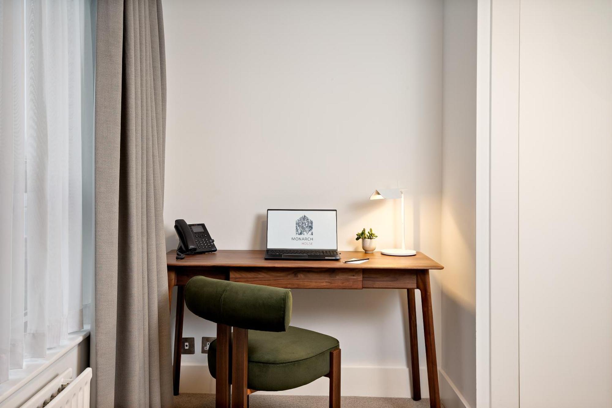 Monarch House - Serviced Apartments - Kensington Лондон Екстер'єр фото