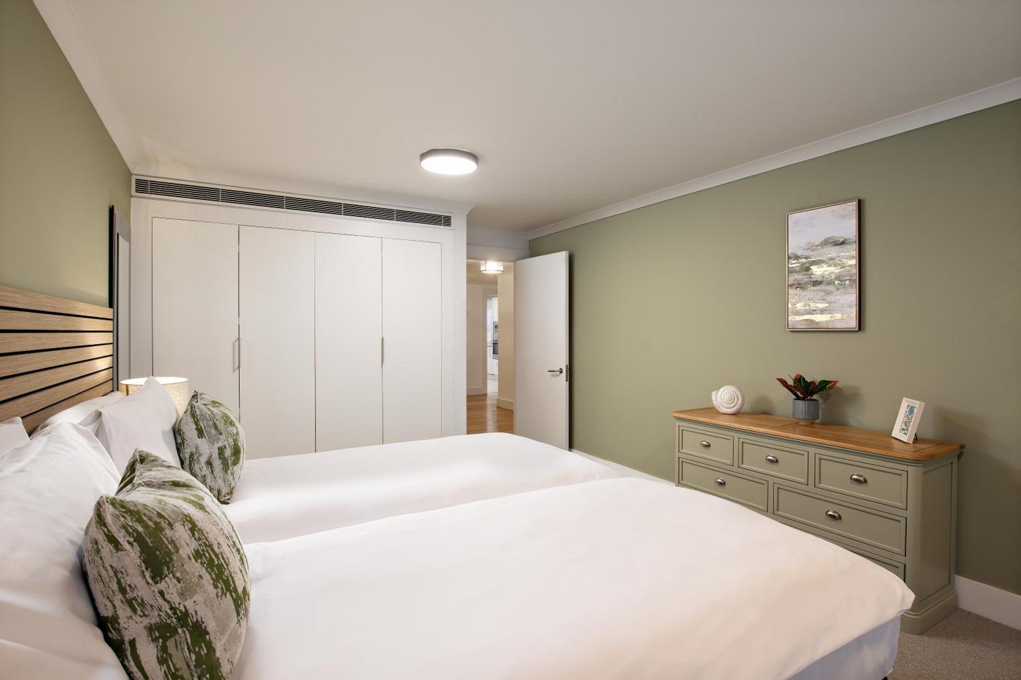 Monarch House - Serviced Apartments - Kensington Лондон Екстер'єр фото