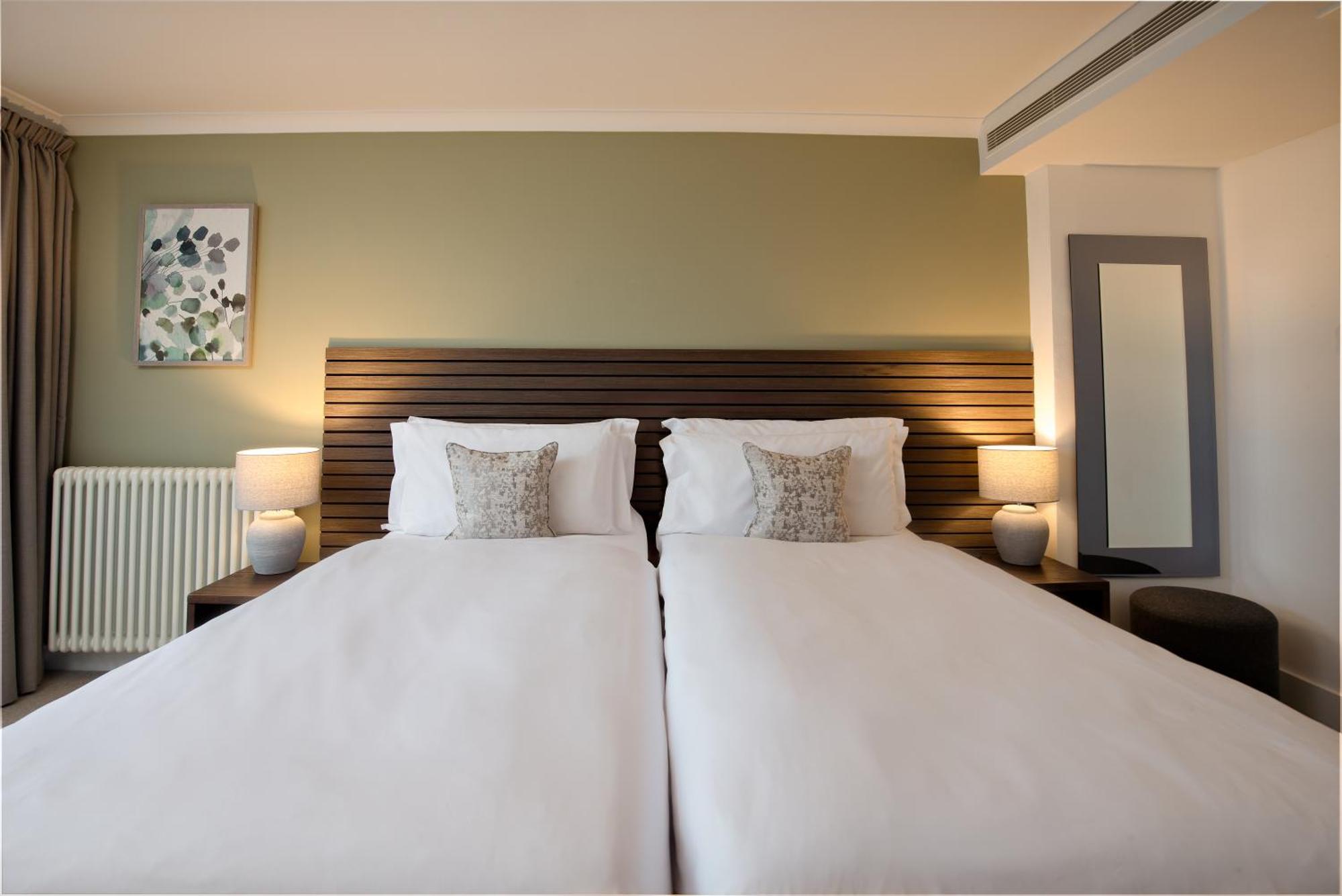 Monarch House - Serviced Apartments - Kensington Лондон Екстер'єр фото