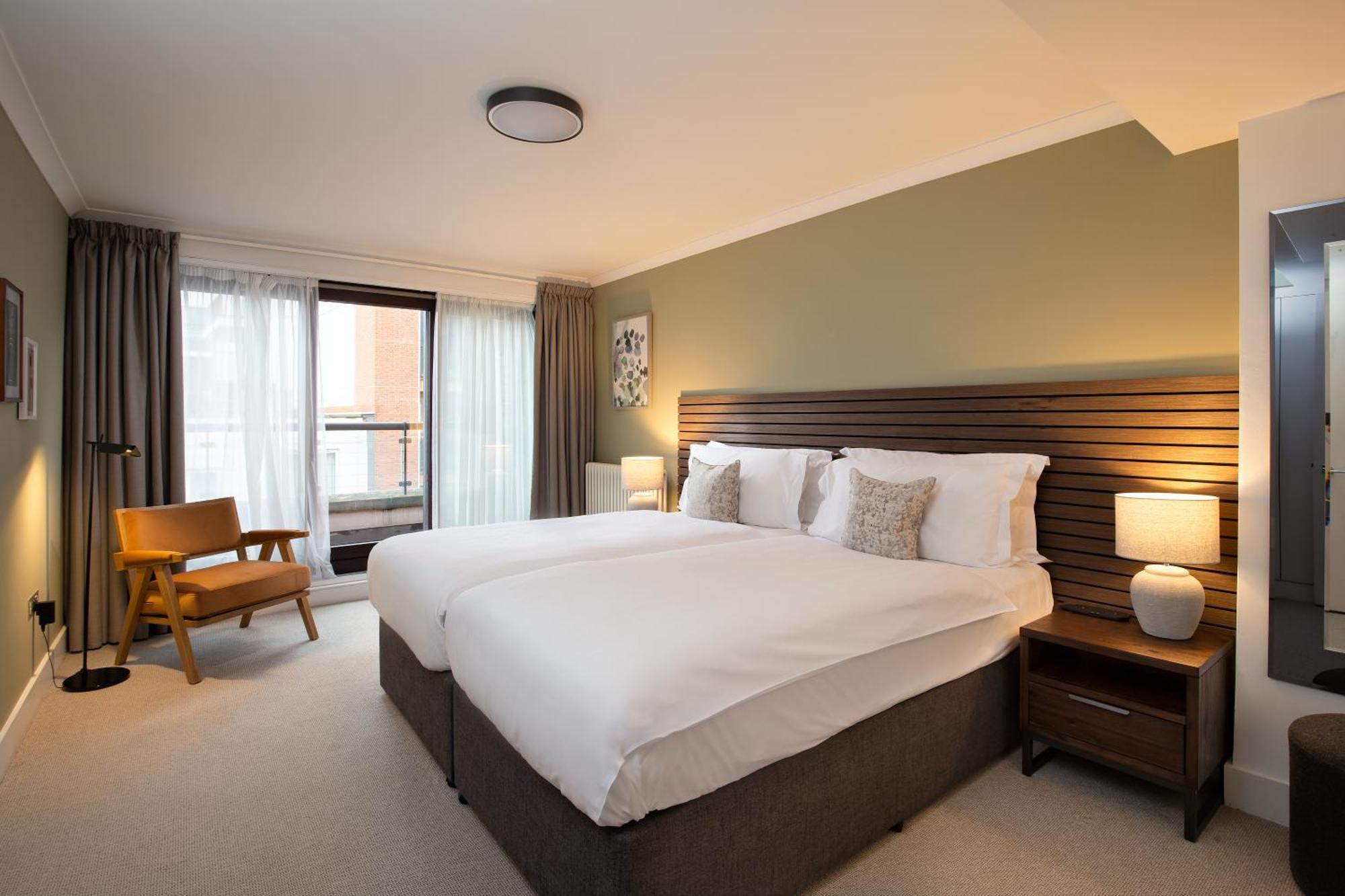 Monarch House - Serviced Apartments - Kensington Лондон Екстер'єр фото