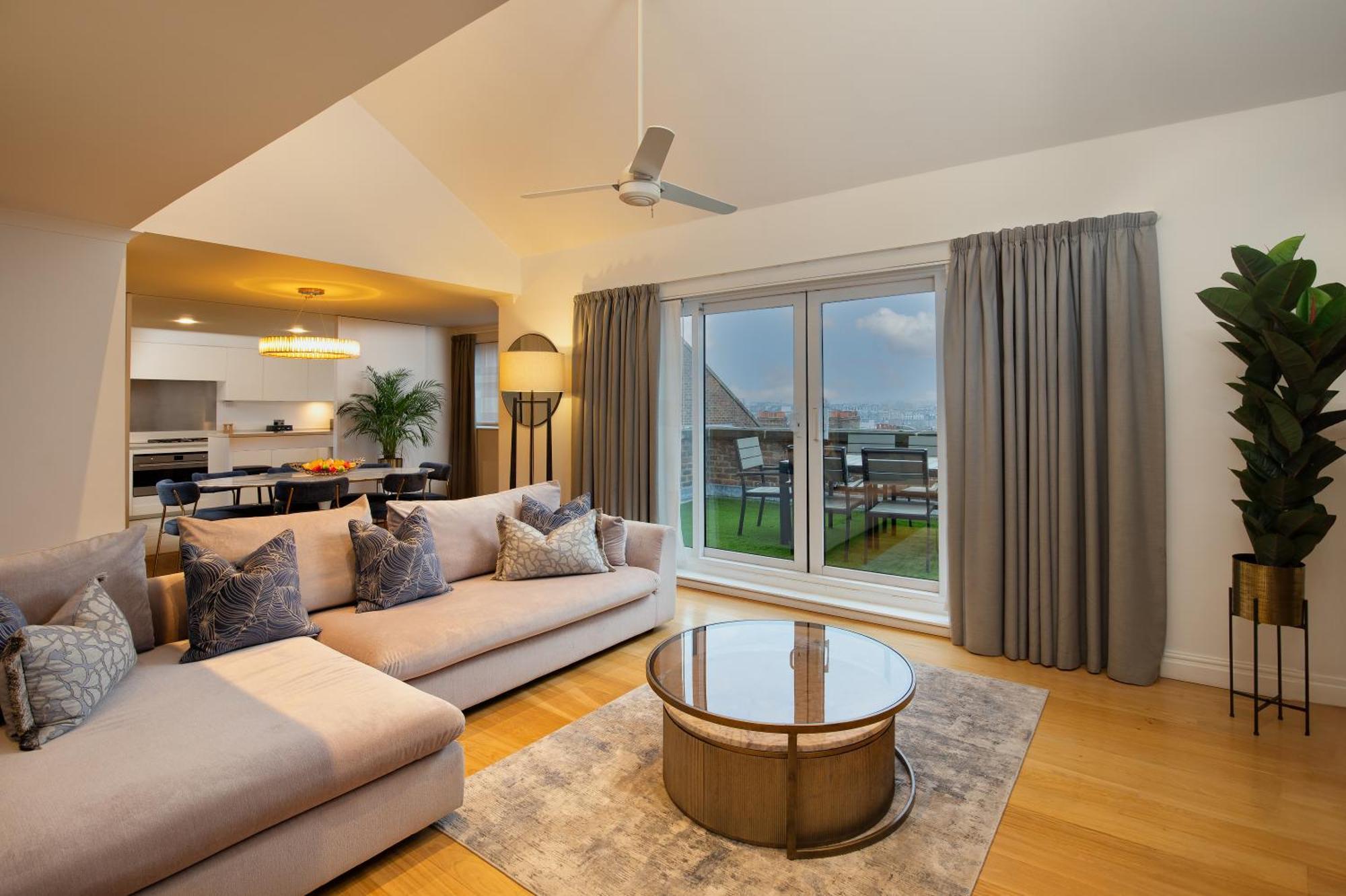 Monarch House - Serviced Apartments - Kensington Лондон Екстер'єр фото
