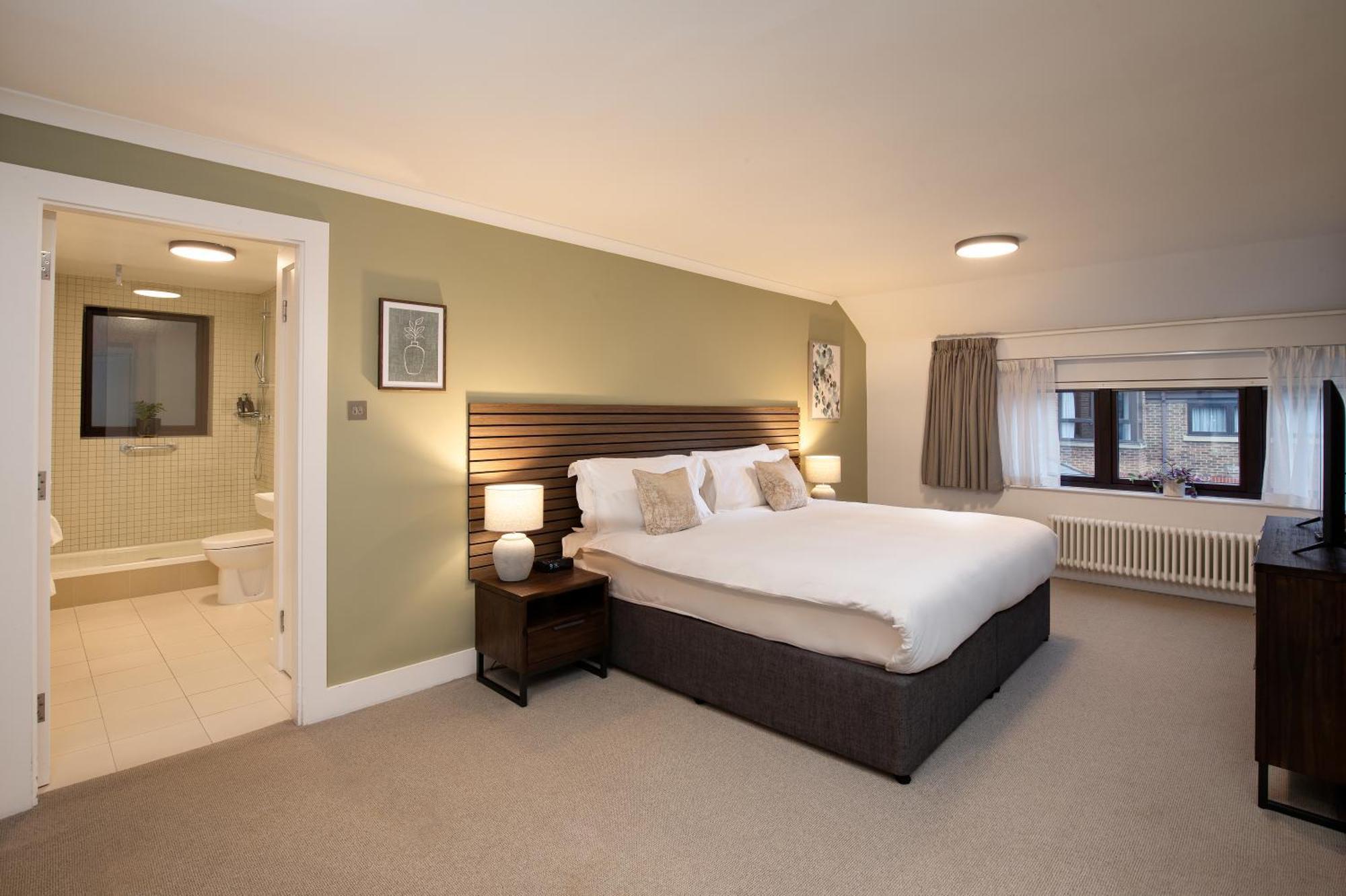 Monarch House - Serviced Apartments - Kensington Лондон Екстер'єр фото
